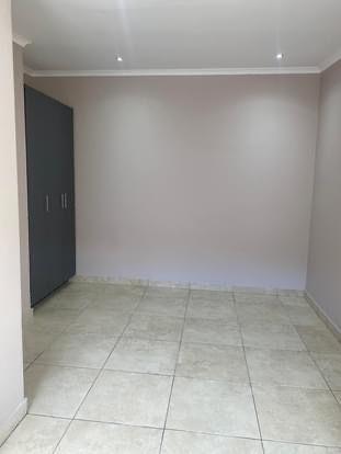 To Let 0 Bedroom Property for Rent in Kenilworth Gauteng