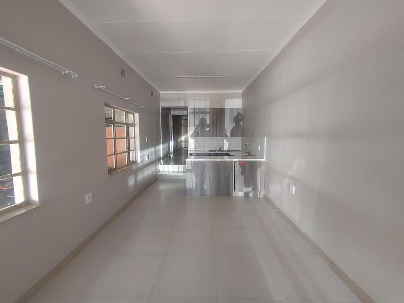 To Let 1 Bedroom Property for Rent in Kenleaf Gauteng