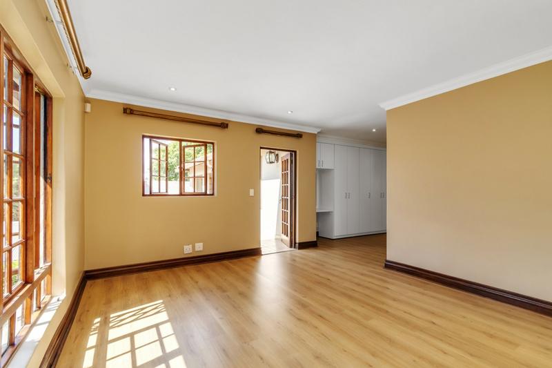 To Let 4 Bedroom Property for Rent in Fourways Gardens Gauteng