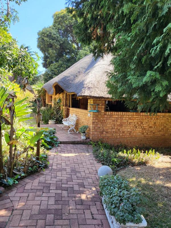 3 Bedroom Property for Sale in Wilro Park Gauteng