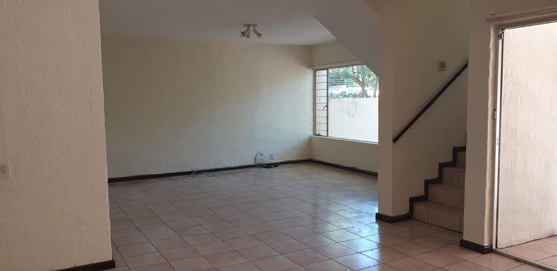 To Let 3 Bedroom Property for Rent in Buccleuch Gauteng