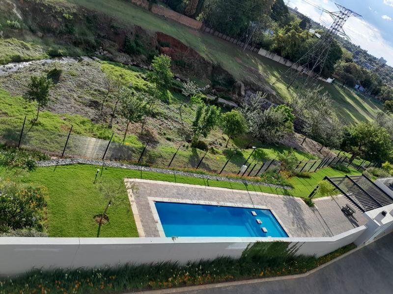 To Let 2 Bedroom Property for Rent in Glenadrienne Gauteng