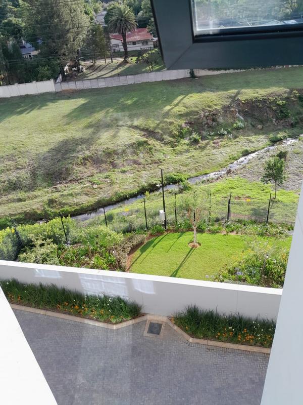 To Let 2 Bedroom Property for Rent in Glenadrienne Gauteng