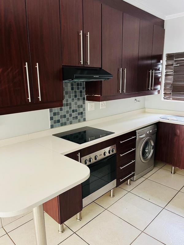 2 Bedroom Property for Sale in Greenstone Hill Gauteng