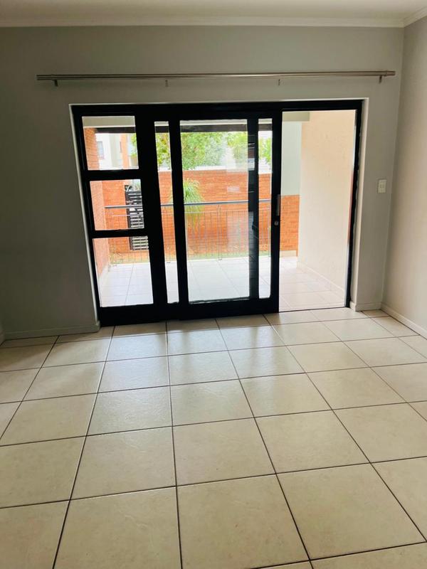 2 Bedroom Property for Sale in Greenstone Hill Gauteng