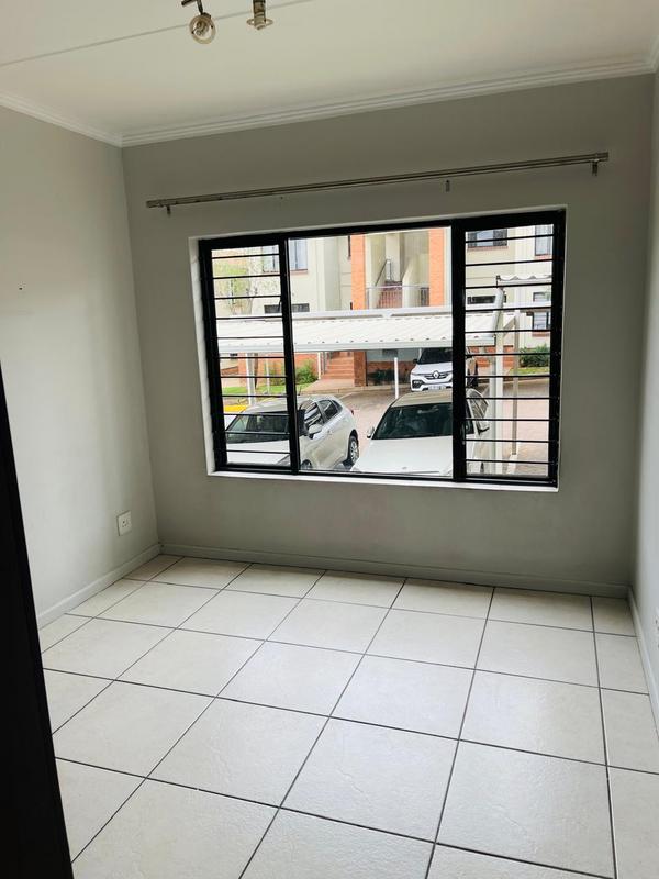 2 Bedroom Property for Sale in Greenstone Hill Gauteng