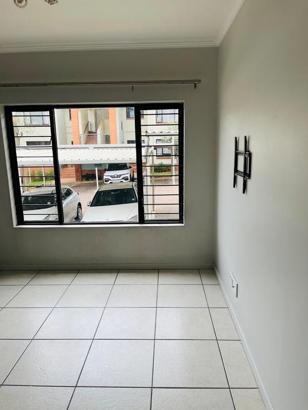 2 Bedroom Property for Sale in Greenstone Hill Gauteng