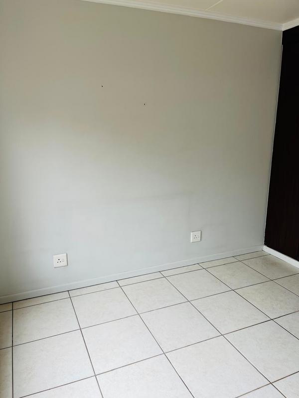 2 Bedroom Property for Sale in Greenstone Hill Gauteng