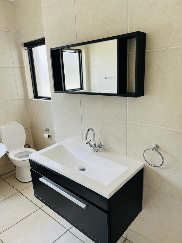 2 Bedroom Property for Sale in Greenstone Hill Gauteng