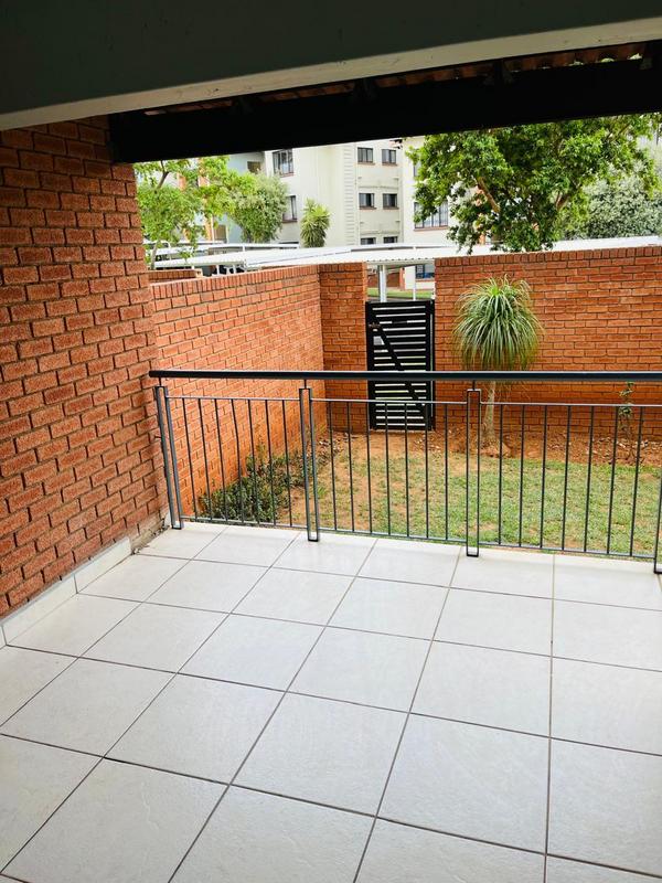 2 Bedroom Property for Sale in Greenstone Hill Gauteng