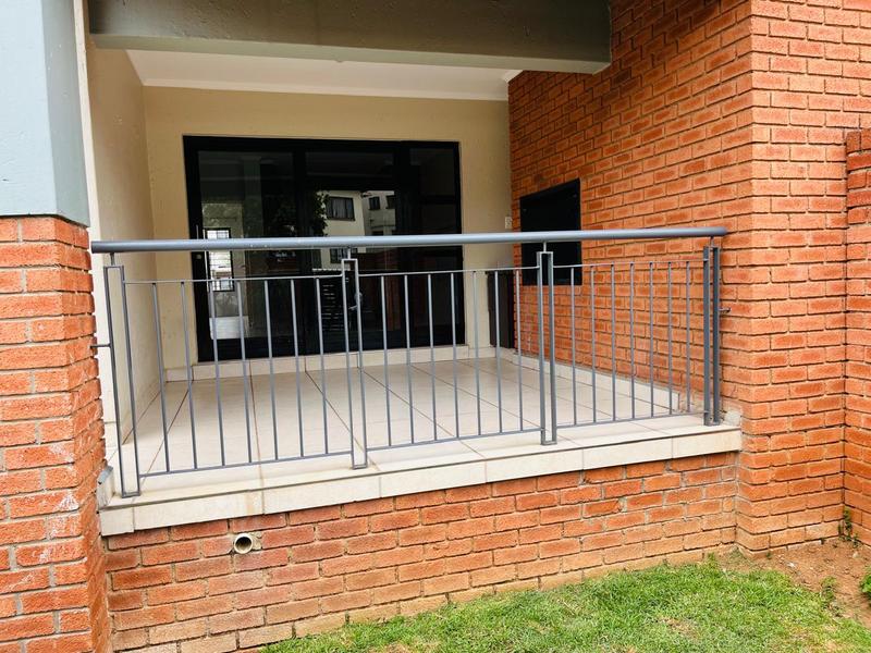 2 Bedroom Property for Sale in Greenstone Hill Gauteng