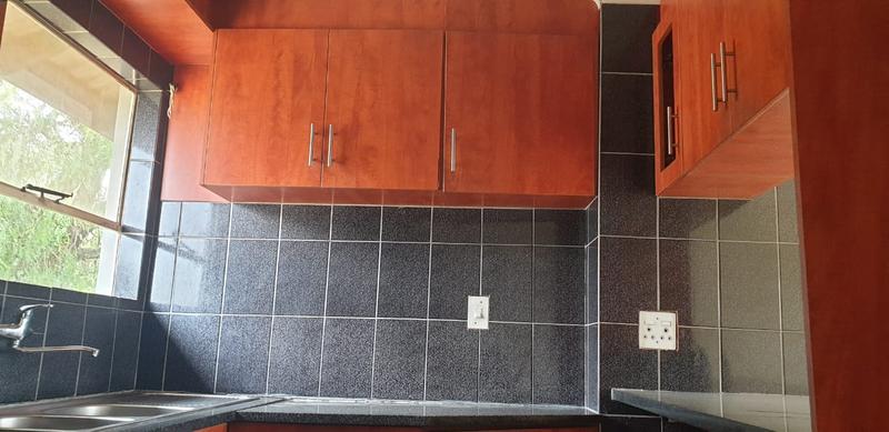 To Let 2 Bedroom Property for Rent in Lyndhurst Gauteng