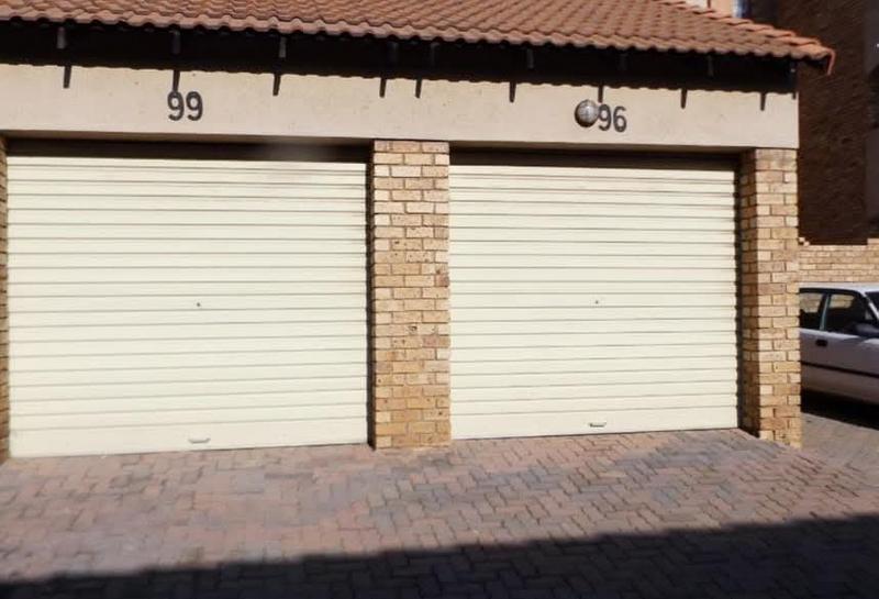 To Let 2 Bedroom Property for Rent in Noordwyk Gauteng