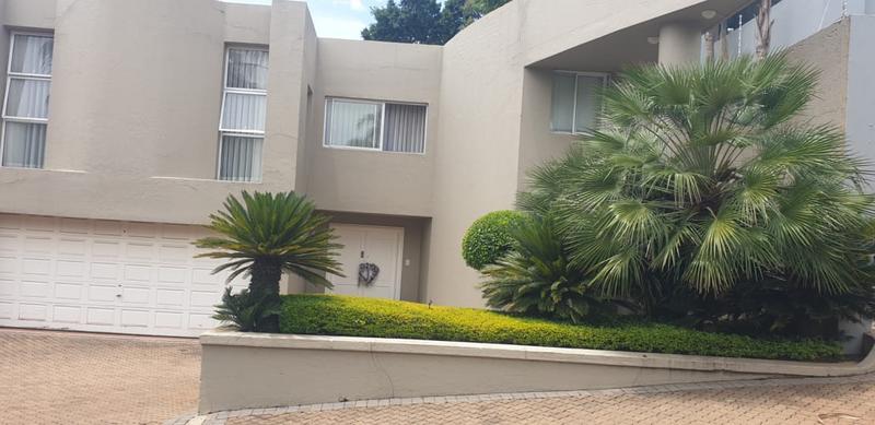 To Let 5 Bedroom Property for Rent in Sandhurst Gauteng