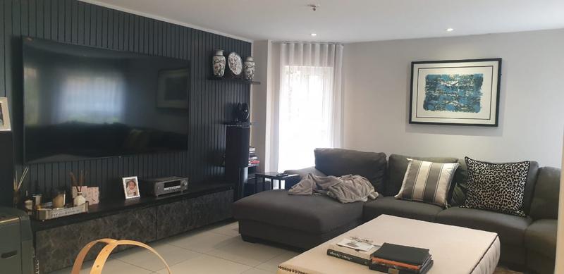 To Let 5 Bedroom Property for Rent in Sandhurst Gauteng