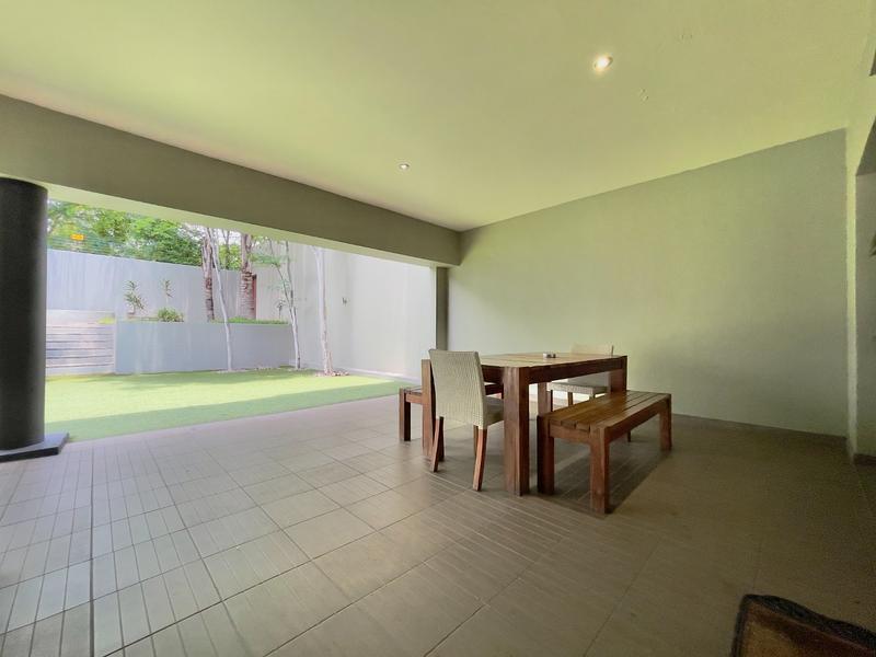 To Let 2 Bedroom Property for Rent in Sandown Gauteng