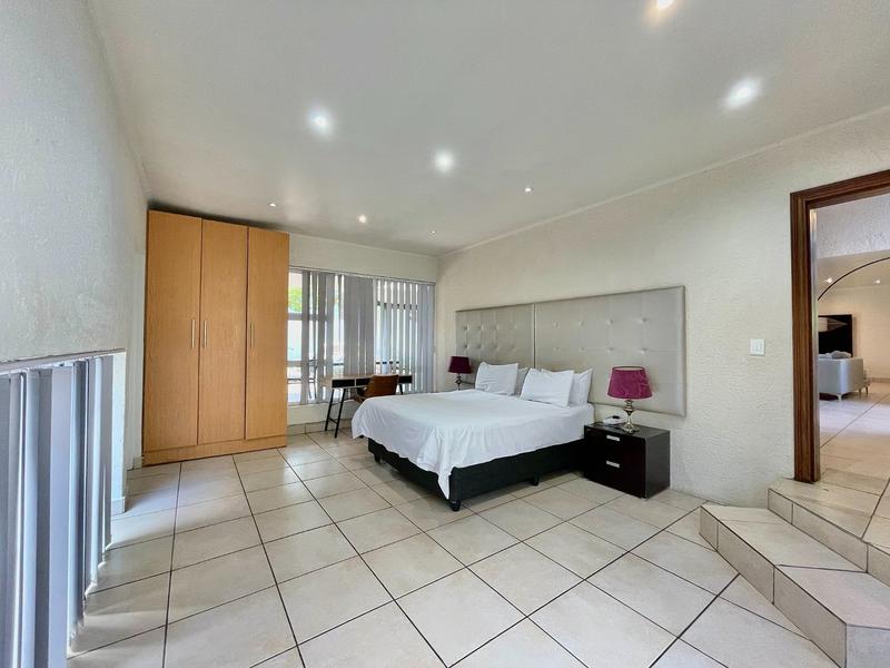 To Let 4 Bedroom Property for Rent in Sandown Gauteng