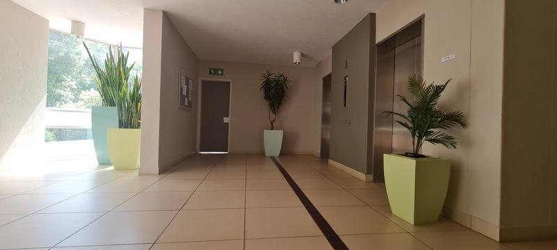 To Let 2 Bedroom Property for Rent in Sandton Central Gauteng