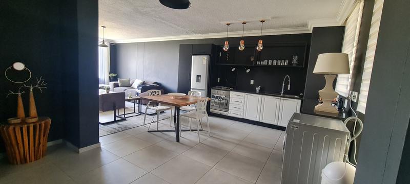 To Let 1 Bedroom Property for Rent in Sandton Central Gauteng