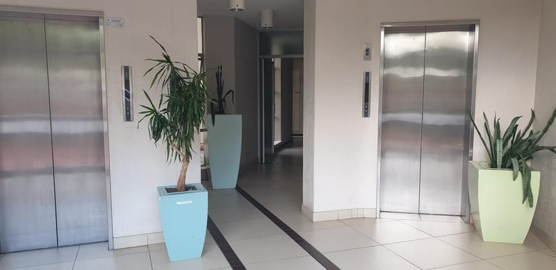 To Let 3 Bedroom Property for Rent in Sandton Central Gauteng