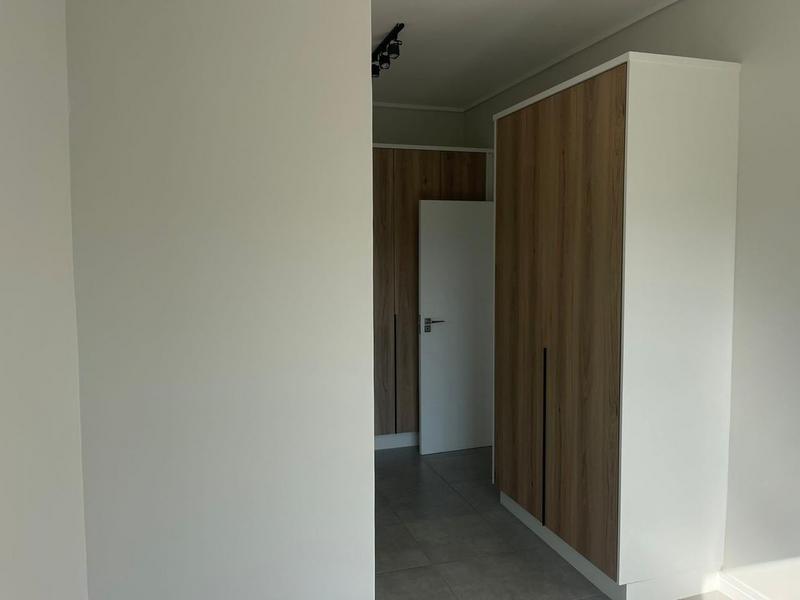 To Let 3 Bedroom Property for Rent in Waterfall Gauteng