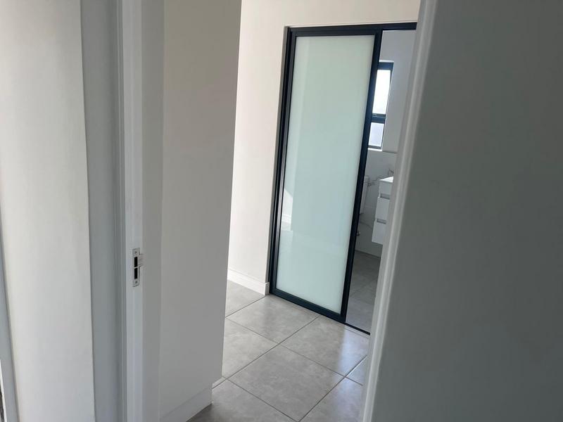 To Let 3 Bedroom Property for Rent in Waterfall Gauteng