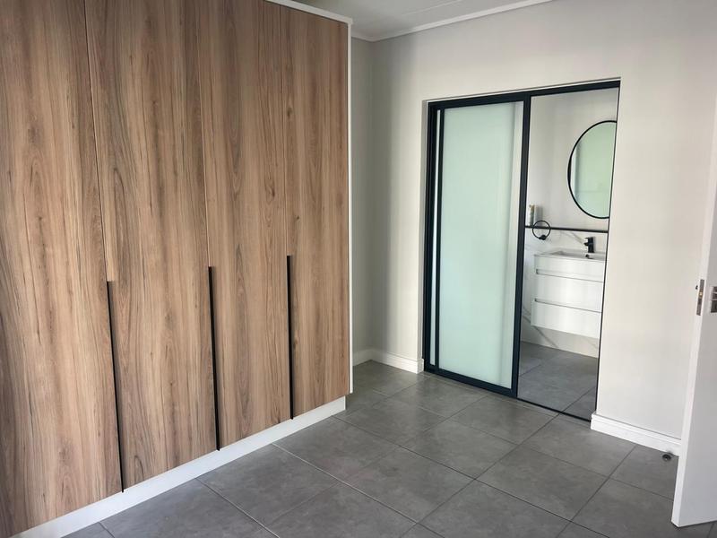 To Let 1 Bedroom Property for Rent in Waterfall Gauteng