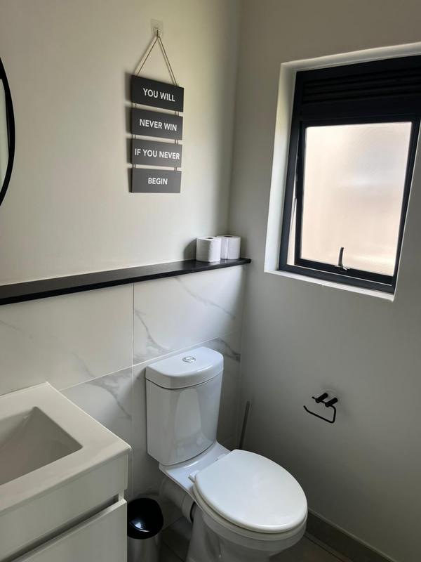 To Let 1 Bedroom Property for Rent in Waterfall Gauteng