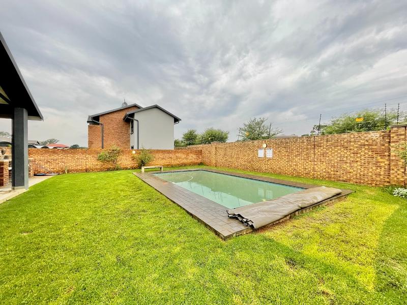 To Let 3 Bedroom Property for Rent in Willow Park Manor Gauteng