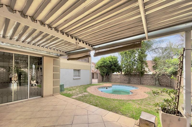 4 Bedroom Property for Sale in Barbeque Downs Gauteng