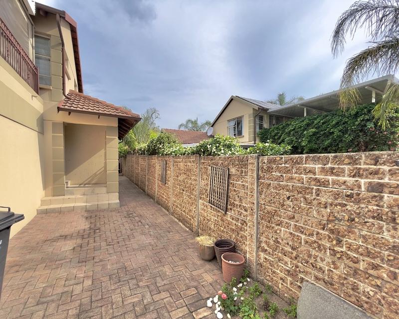 4 Bedroom Property for Sale in Barbeque Downs Gauteng