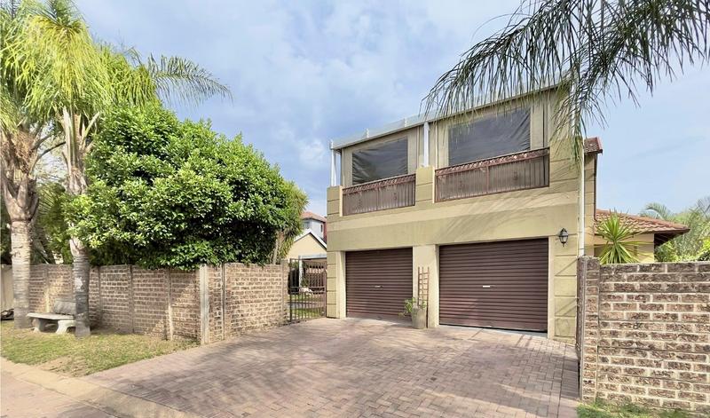 4 Bedroom Property for Sale in Barbeque Downs Gauteng