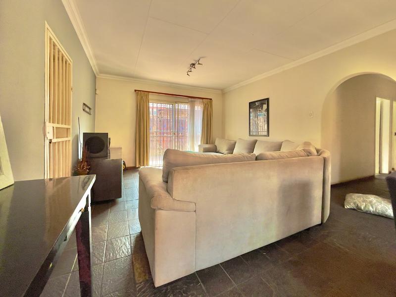 3 Bedroom Property for Sale in Doringkloof Gauteng