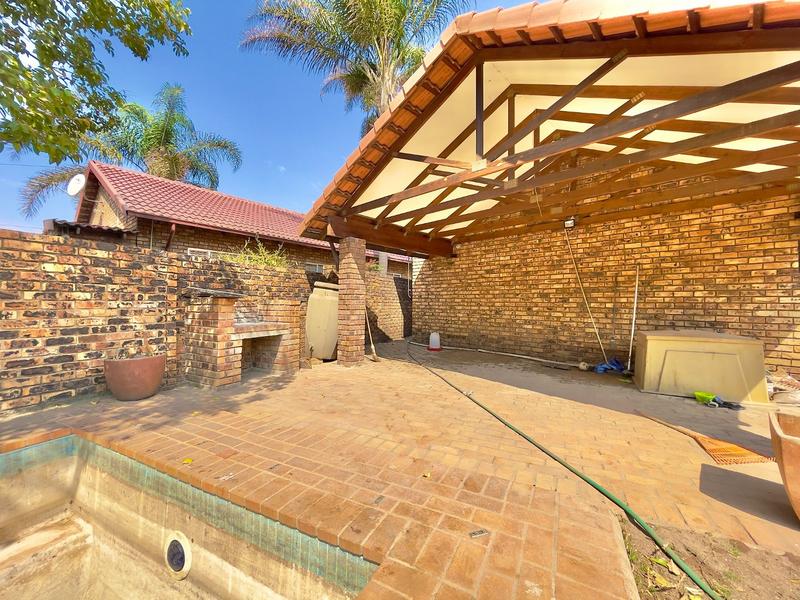 3 Bedroom Property for Sale in Doringkloof Gauteng