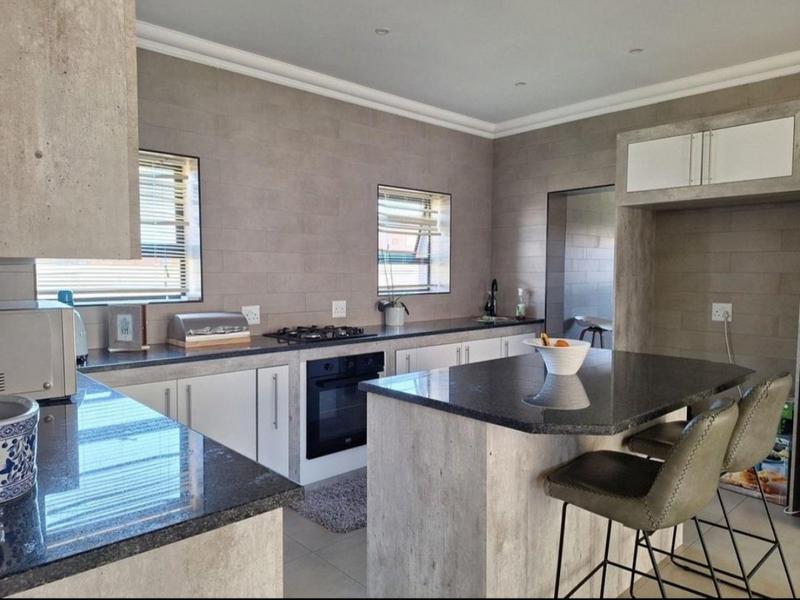 4 Bedroom Property for Sale in Swallow Hills Lifestyle Estate Gauteng