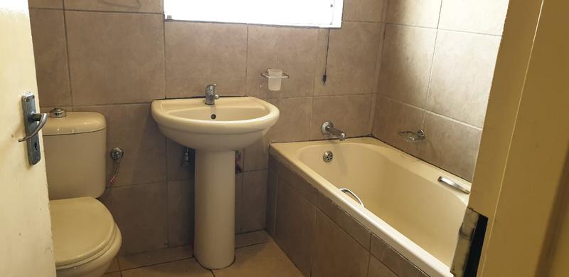 2 Bedroom Property for Sale in Lyndhurst Gauteng