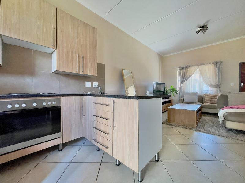 2 Bedroom Property for Sale in Noordwyk Gauteng