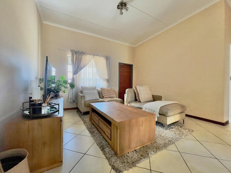 2 Bedroom Property for Sale in Noordwyk Gauteng