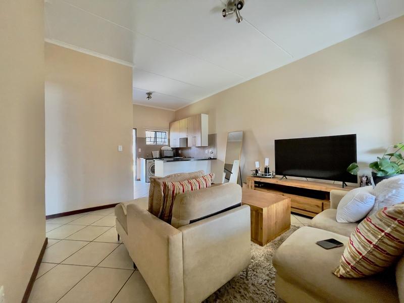 2 Bedroom Property for Sale in Noordwyk Gauteng