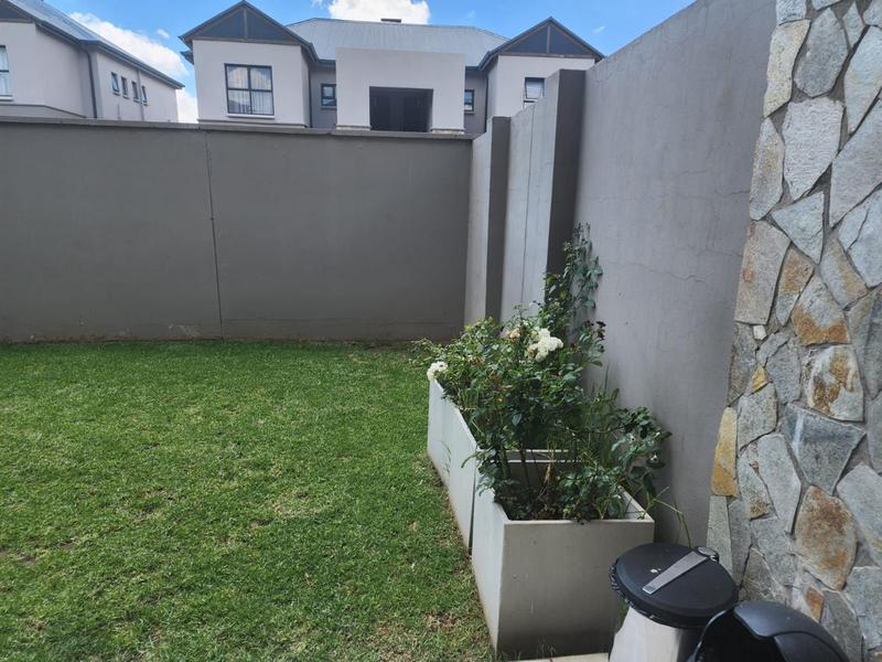 3 Bedroom Property for Sale in Waterfall Gauteng