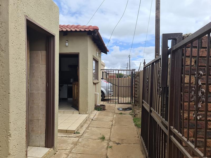 2 Bedroom Property for Sale in Evaton West Gauteng