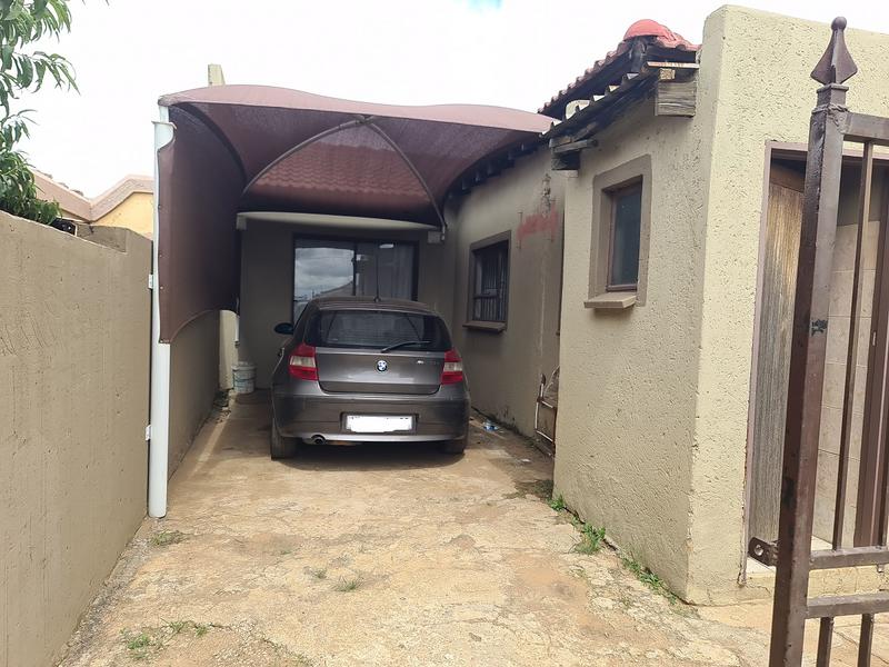 2 Bedroom Property for Sale in Lakeside Gauteng