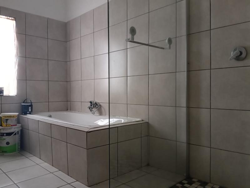 To Let 3 Bedroom Property for Rent in Geduld Gauteng