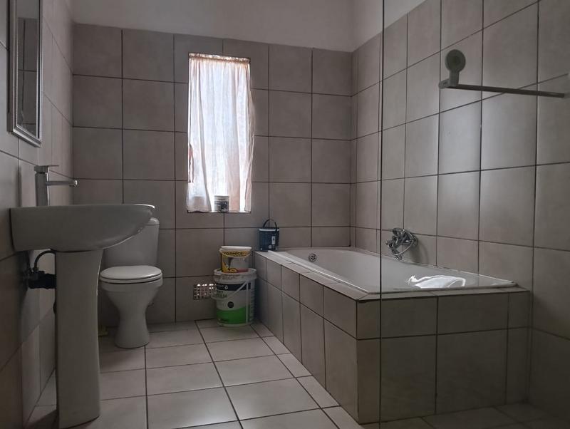 To Let 3 Bedroom Property for Rent in Geduld Gauteng