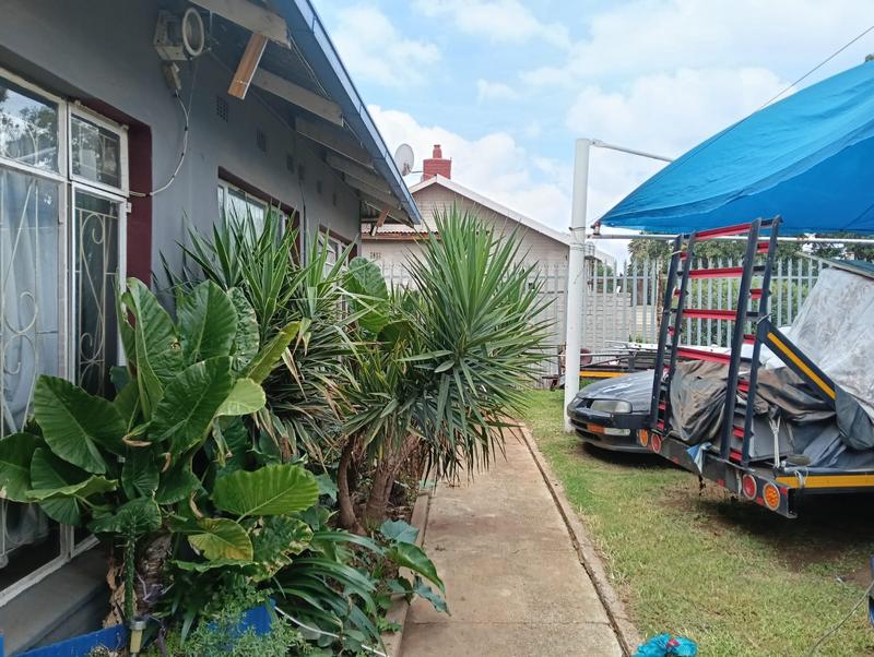 To Let 3 Bedroom Property for Rent in Strubenvale Gauteng