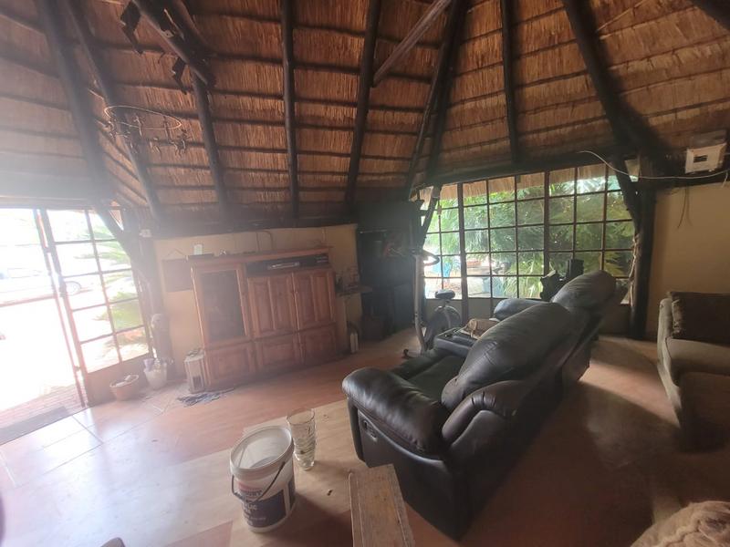 3 Bedroom Property for Sale in Strubenvale Gauteng