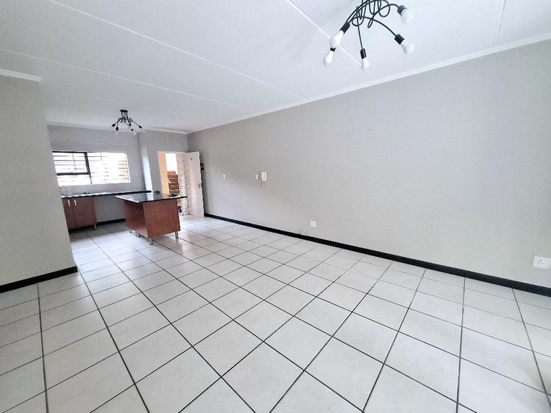 To Let 2 Bedroom Property for Rent in Sunninghill Gauteng