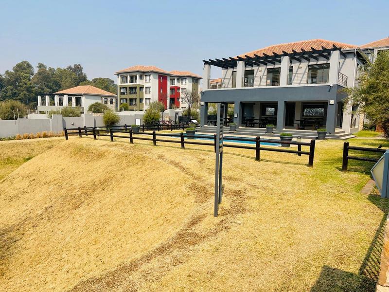 To Let 1 Bedroom Property for Rent in Lonehill Gauteng