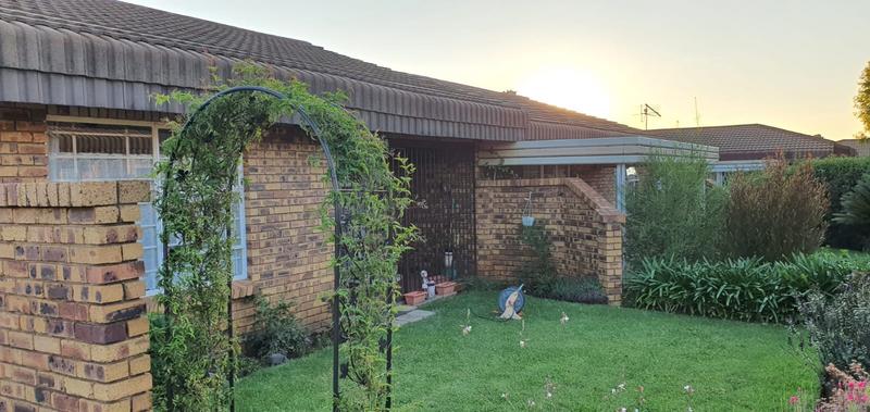 1 Bedroom Property for Sale in Brentwood Park Gauteng