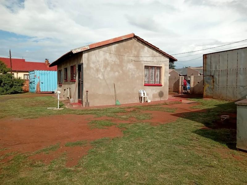 2 Bedroom Property for Sale in Vosloorus Gauteng